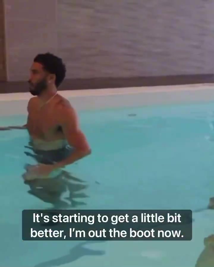 塔图姆回顾康复历程：伤病初期生涯最艰难 坚信前景将更光明