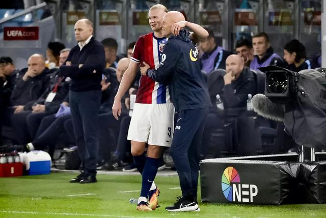 开云app-挪威主帅:哈兰德单场5球2助攻并且让点,他不能做得更好了