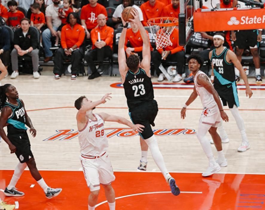 开云体育官网-狂轰26+7+2！请让谢泼德首发，阿门赛后说出优点，还提到了杜兰特